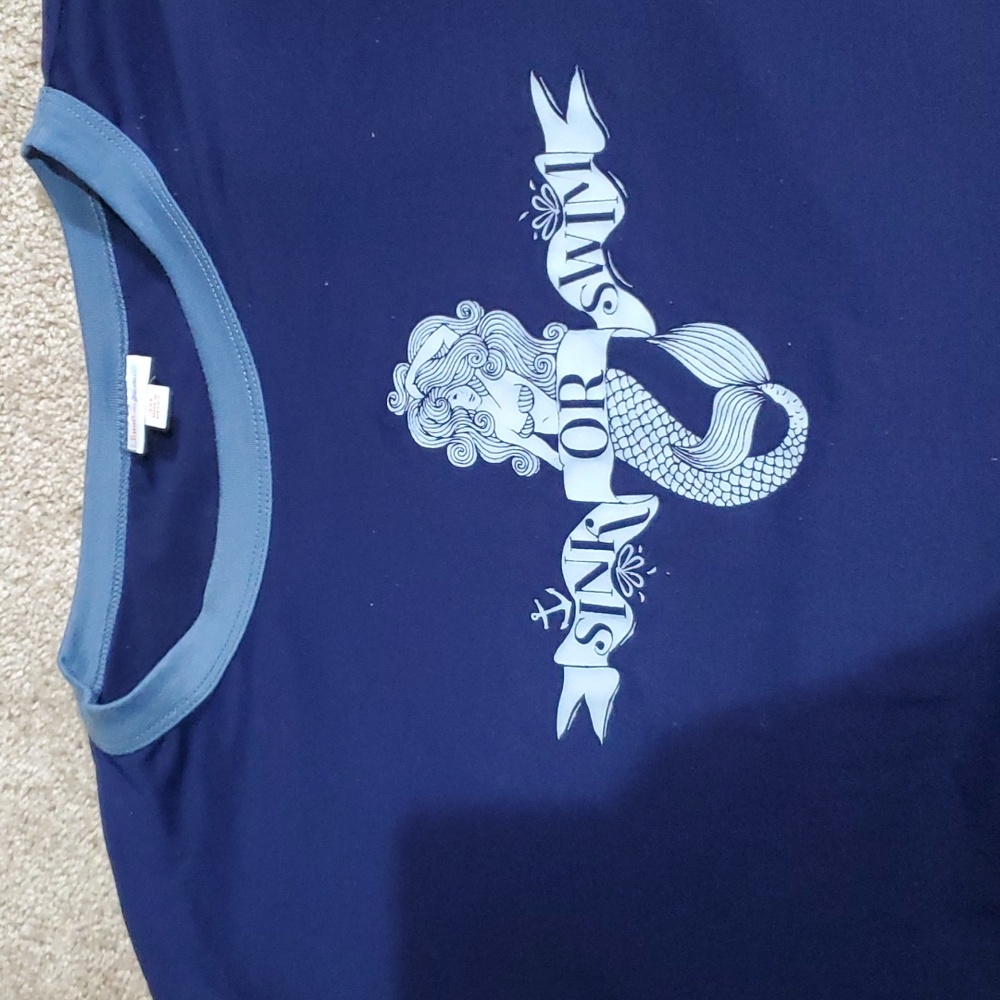 Set of 2 lularoe liv t shirts